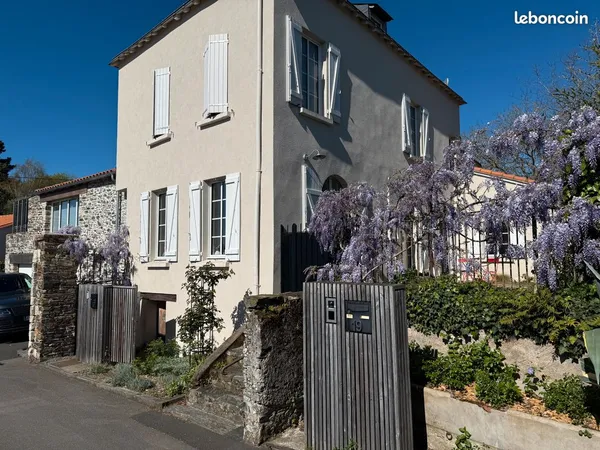 Maison bourgeoise à louer entièrement rénovée