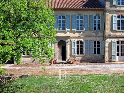 Château 15 pièces 750 m²