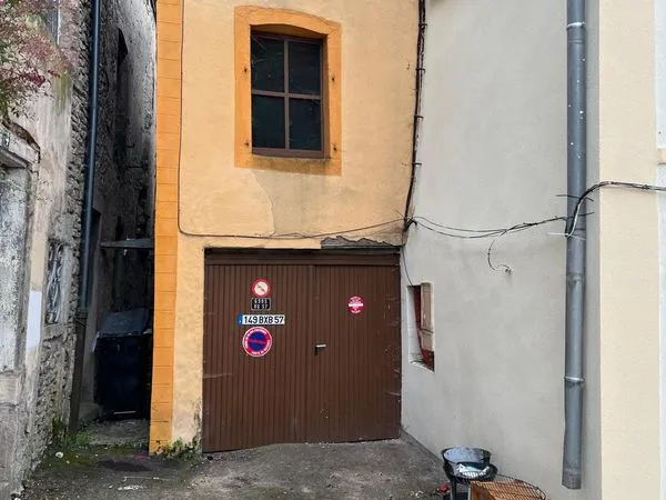 Garage / Atelier avec terrain