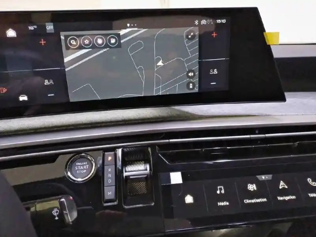 Peugeot 3008 hybrid 145 e-dcs6 — photo 19