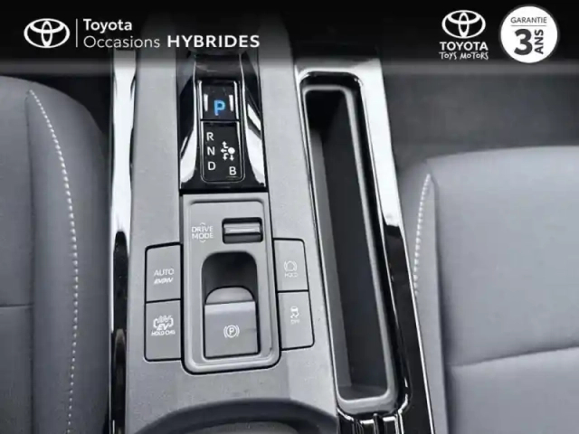 Toyota Prius hybride rechargeable 223ch design phe — photo 18
