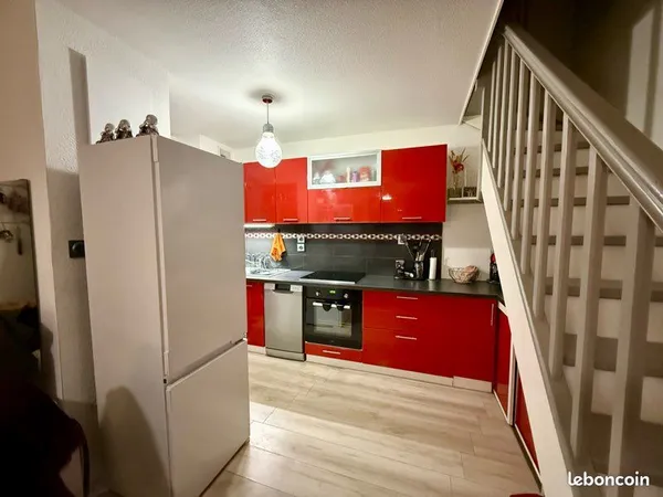 À LOUER T2 DUPLEX MEUBLÉ DE 50 m² AVEC JARDIN