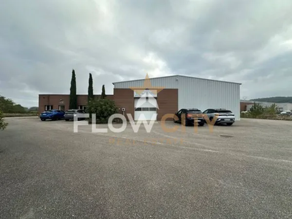 Local d'activité 1780 m²