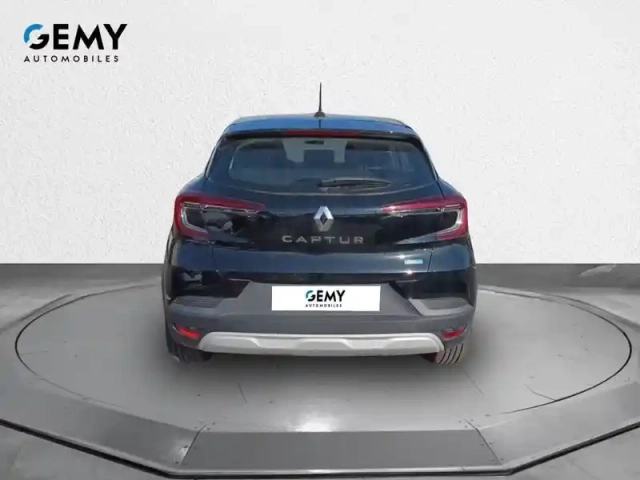 Renault Captur e-tech 145 - 21 — photo 26