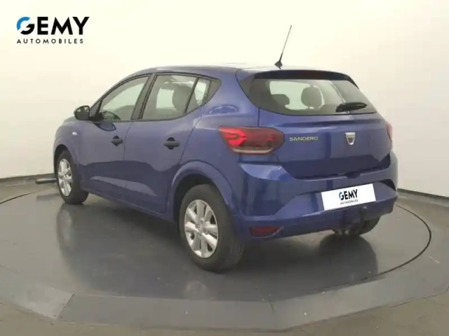 Dacia Sandero sce 65 — photo 42
