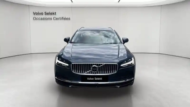 Volvo V90 t8 awd recharge 303 + 87 ch geartronic 8 — photo 18