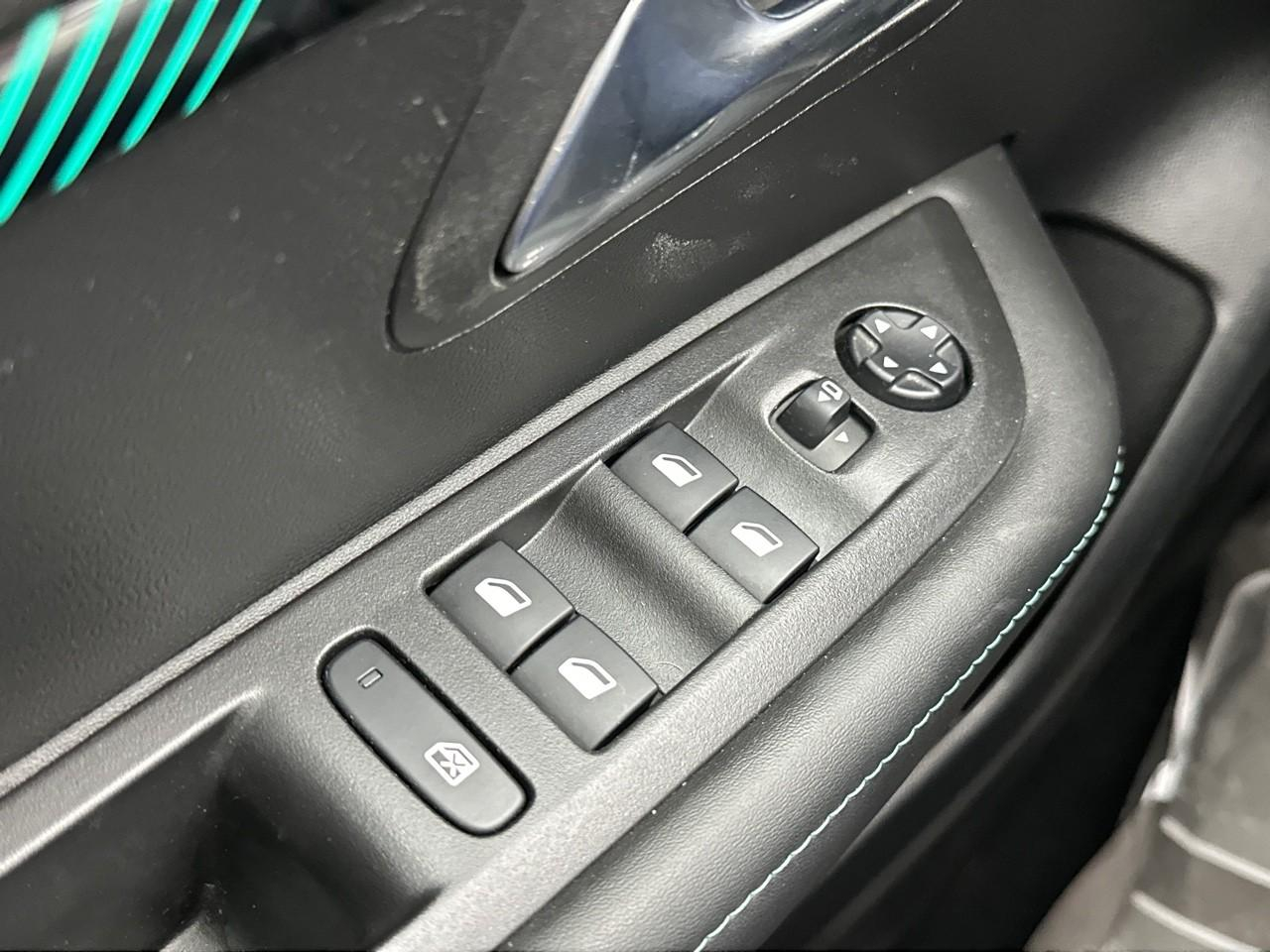 Peugeot 208 puretech 100 s&s bvm6 allure — photo 15