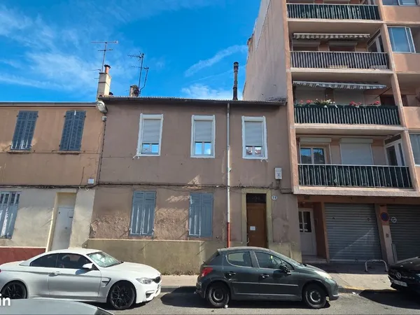 Appartement type 2, 1er etage, sans ascenseur, 13014