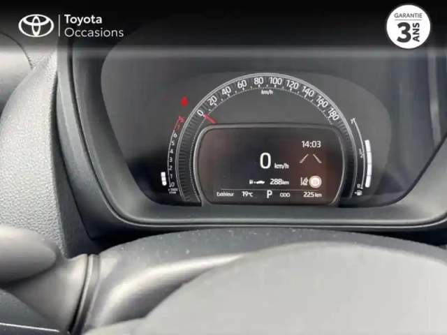 Toyota Aygo X 1.0 vvt-i 72ch design zen radar s-cvt my24 — photo 14