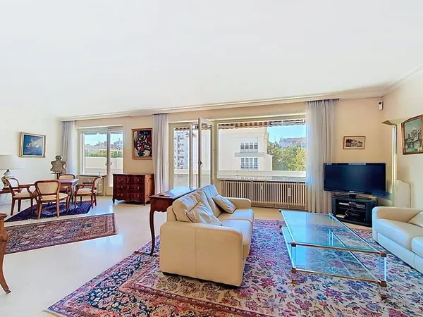 Appartement 6 pièces 171 m²