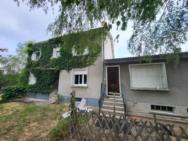 Maison 8 pièces 277 m²