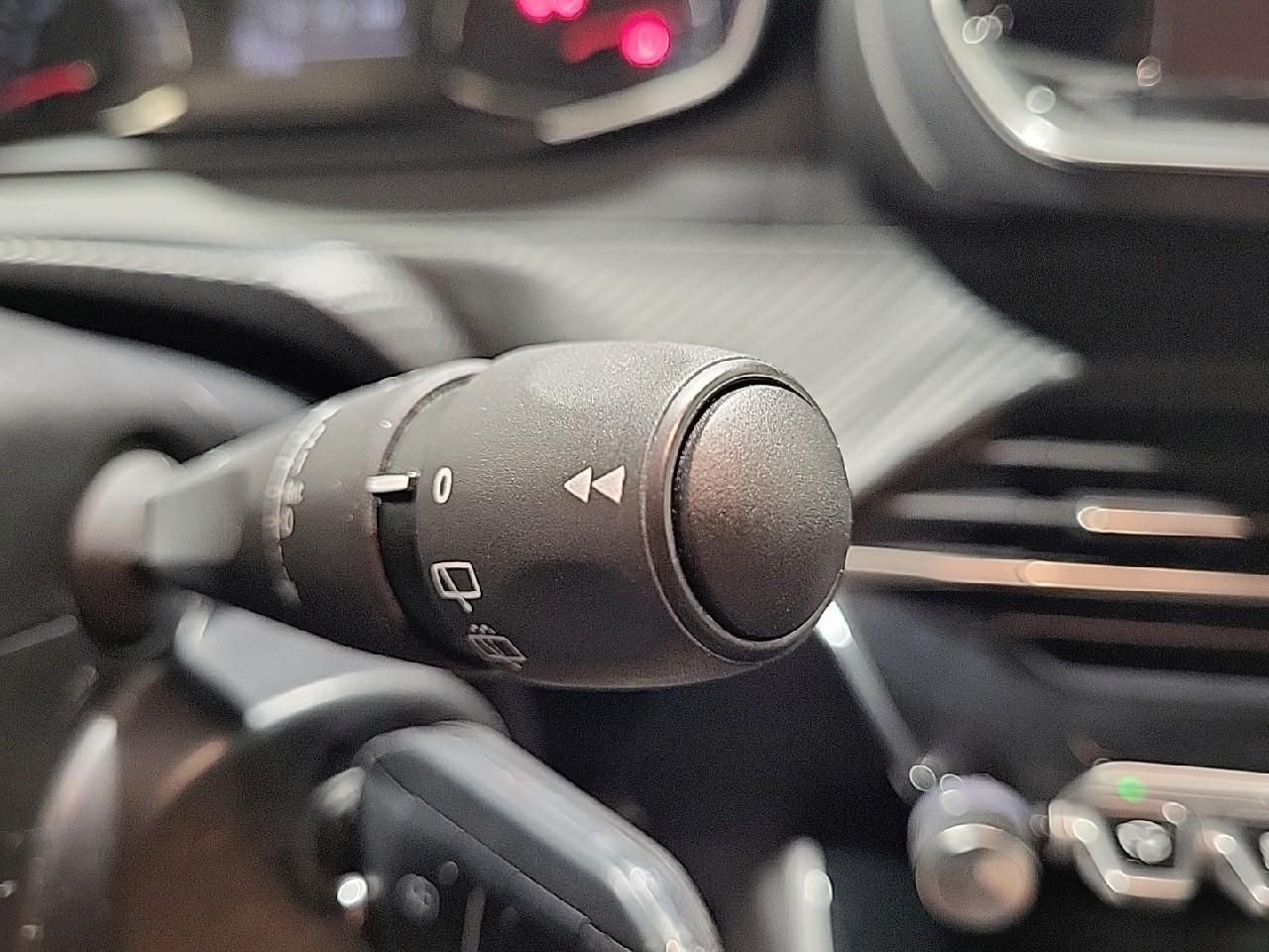 Peugeot 208 puretech 75 s&s bvm5 style — photo 21