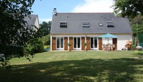 Maison familiale, rénovée, la ville à la campagne !