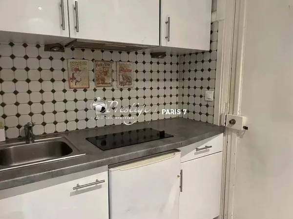Studio 1 pièce 11 m²