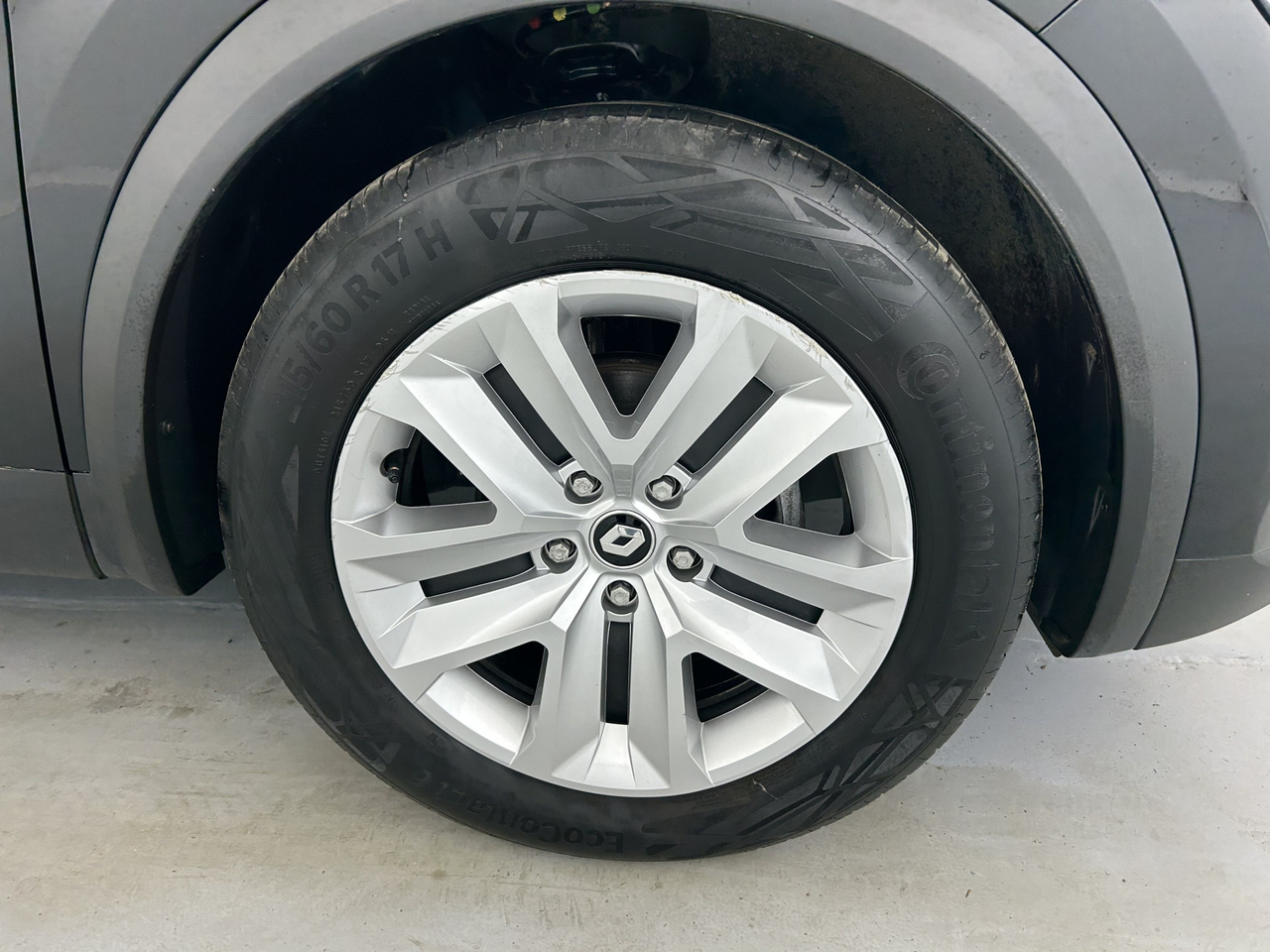 Renault Captur — photo 21