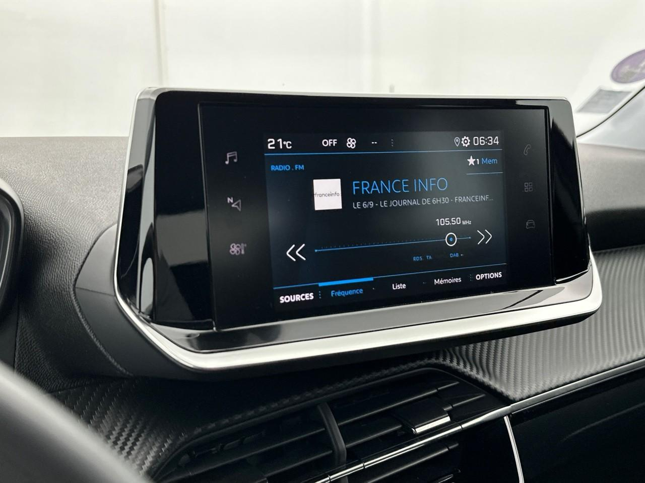 Peugeot 2008 puretech 100 s&s bvm6 style — photo 22