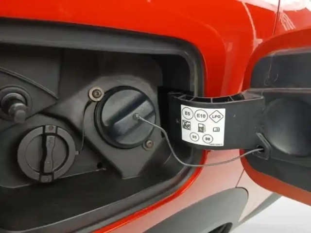 Renault Captur 1.0 eco-g 100ch evolution — photo 10