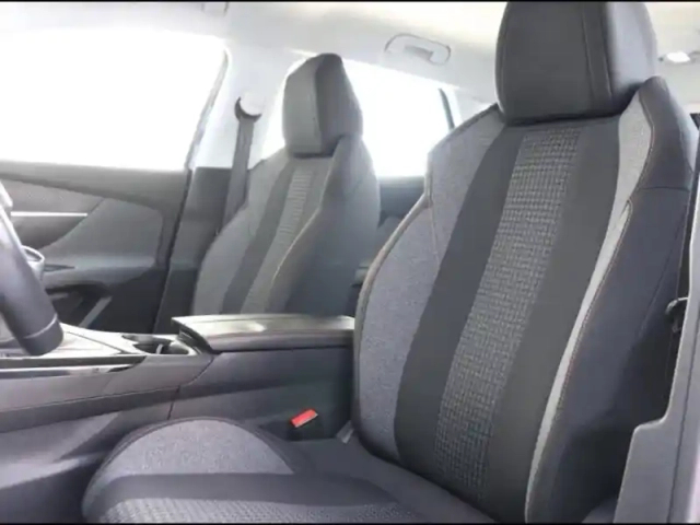Peugeot 3008 1.2 puretech 130ch active business s&amp;s — photo 9