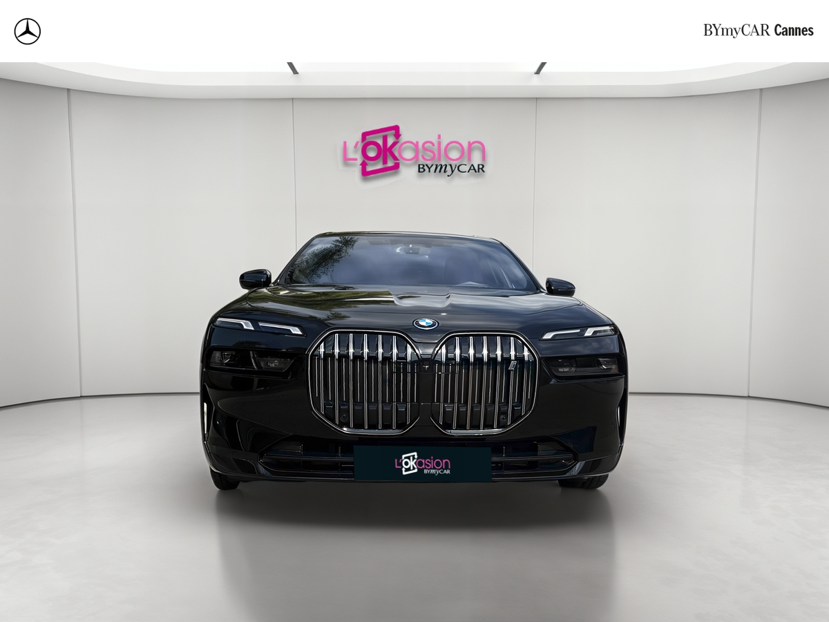 BMW i7 eDrive50 — photo 8
