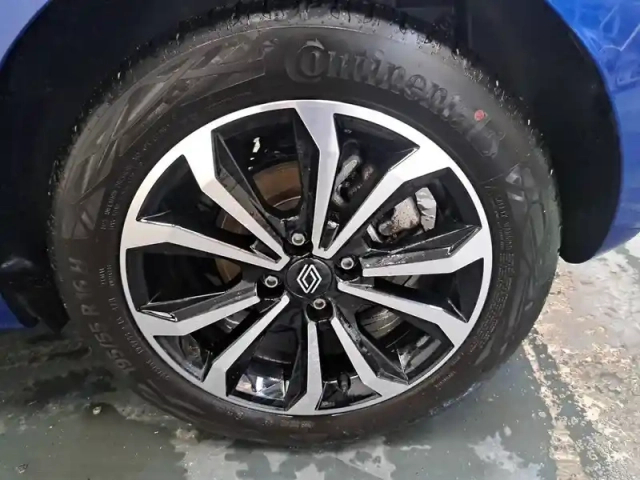 Renault Clio tce 90 ch gsr2 — photo 18
