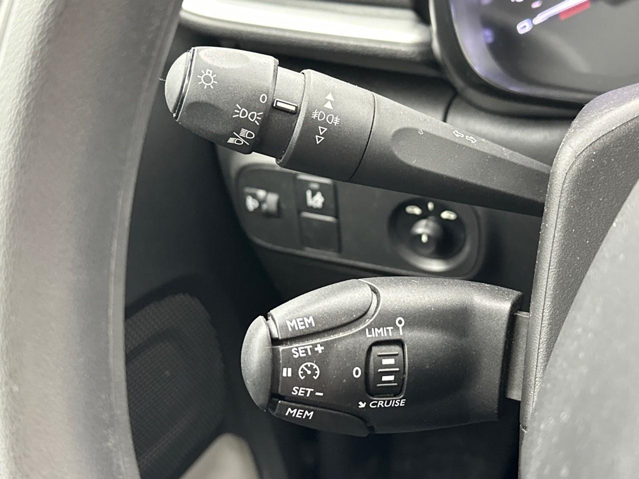 Citroën C3 puretech 83 ch bvm5 you — photo 17