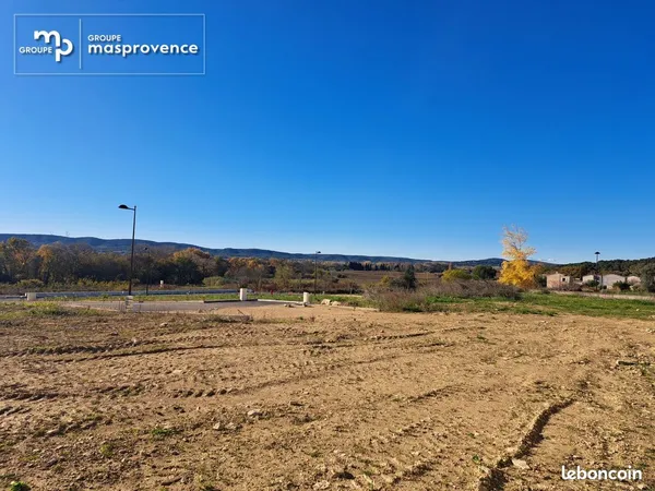 Terrain à bâtir de 491 m² à LAUDUN-L'ARDOISE (30)