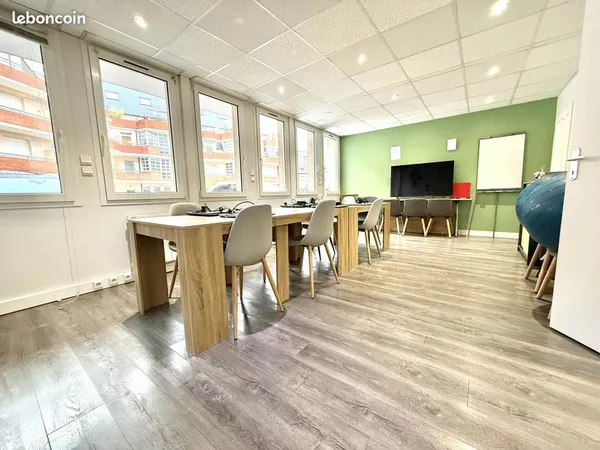 Bureaux 120 m² Évreux