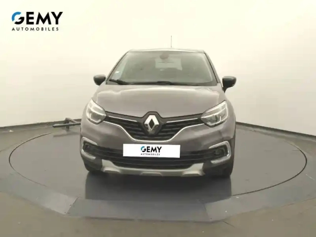 Renault Captur tce 150 fap edc — photo 17