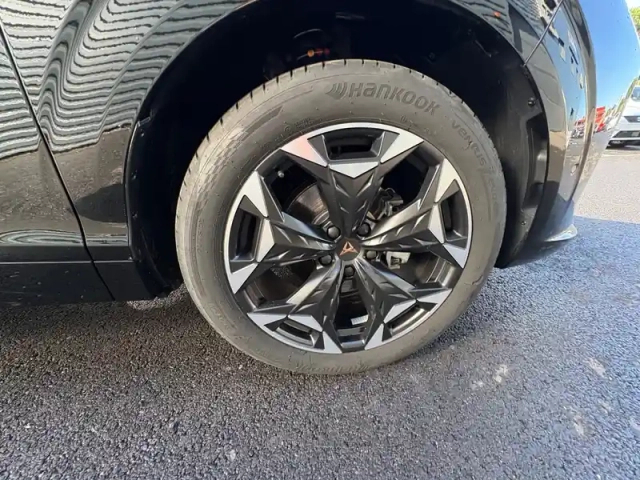 Cupra Terramar 1.5 etsi hybrid 150 ch dsg7 — photo 20