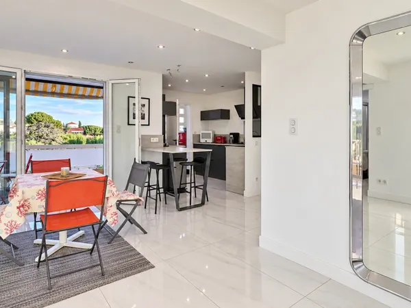 Appartement à vendre 4 pièces BANDOL (83)