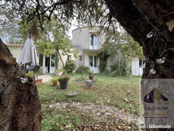 Propriété 5 pièces 137 m²