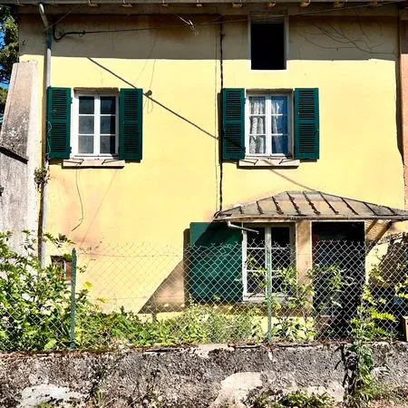 Maison de 5 pièces + studio - 235 m²