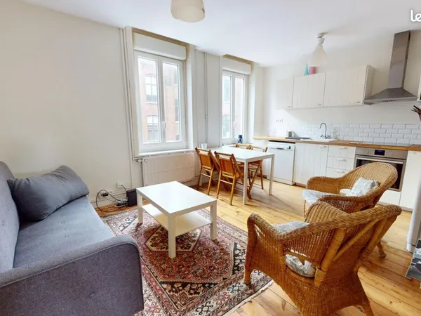 Chambre 5 pièces 63 m²