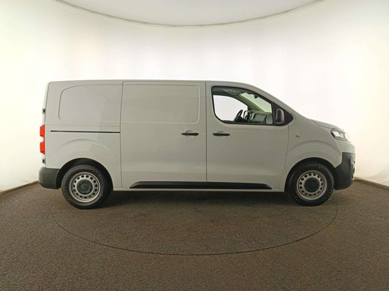 Citroën Jumpy fgn m bluehdi 120 s&s bvm6 driver — photo 4