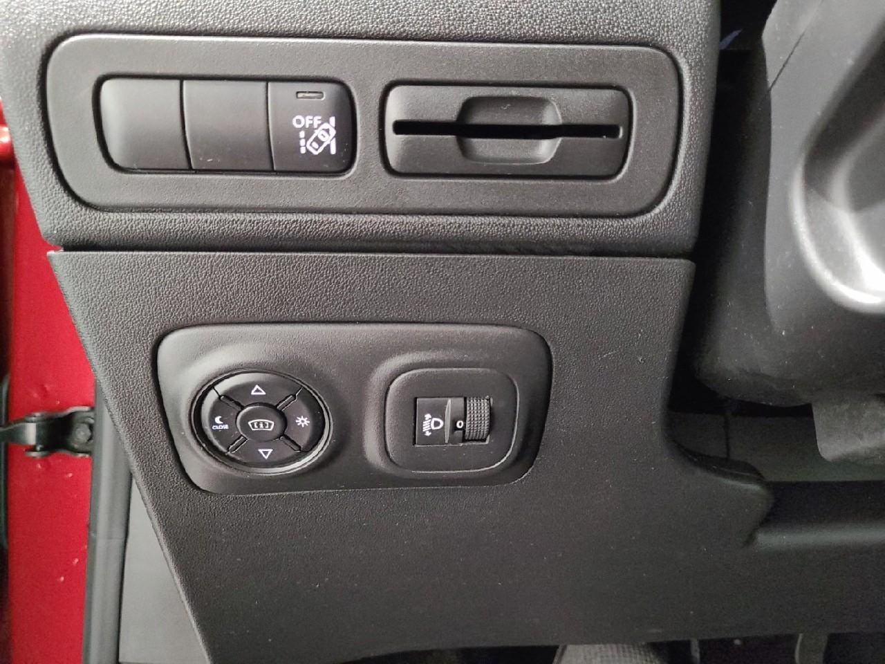 Citroën C3 Aircross puretech 130 s&s eat6 shine pack — photo 24