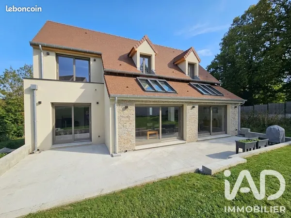 Maison 7 pièces 152 m²