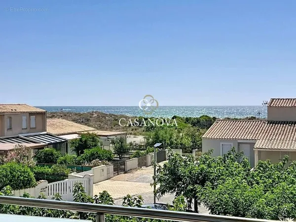 Villa avec vue mer à vendre à Marseillan Plage  Maison 5 chambres avec rooftop, garage, parkings et