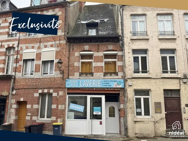 Immeuble de rapport rénové (potentiel locatif annuel environ 2