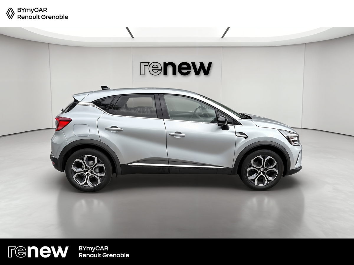 Renault Captur mild hybrid 140 — photo 6