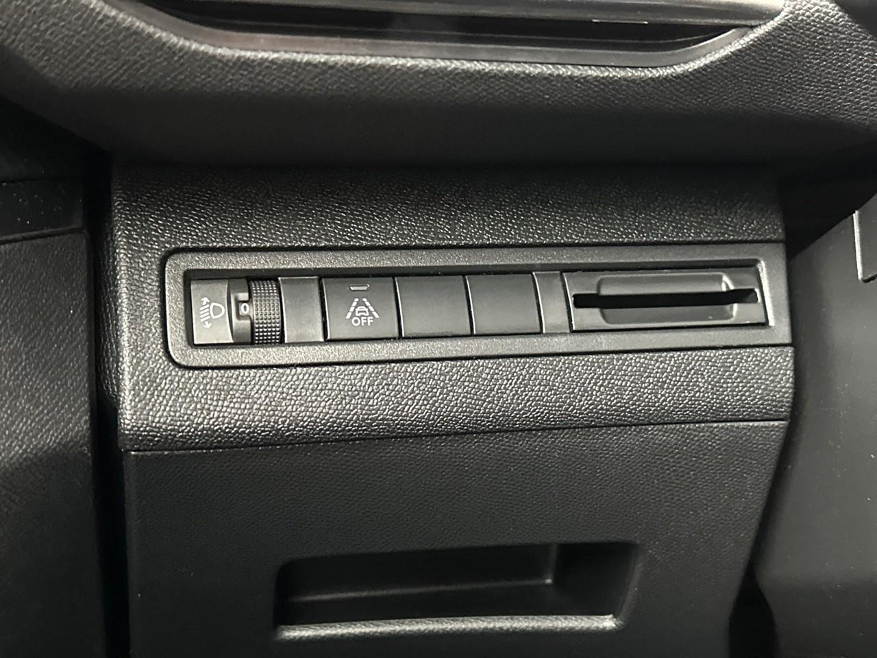 Peugeot 3008 puretech 130ch s&s eat8 style — photo 16