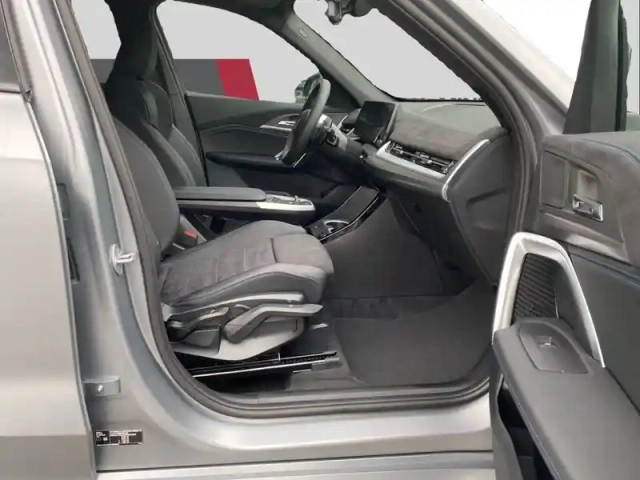 Bmw X1 sdrive 20i 170ch dkg7 — photo 4