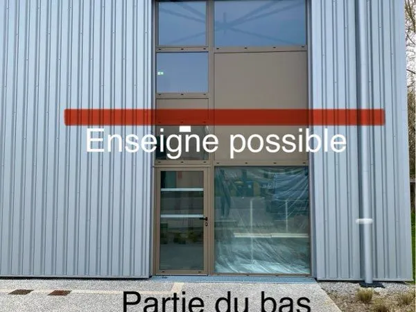 Location showroom, bureau