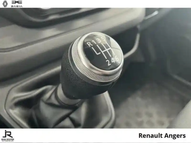 Renault Trafic fg l1h1 3t 2.0 blue dci 130ch confort - 18290? ht — photo 6