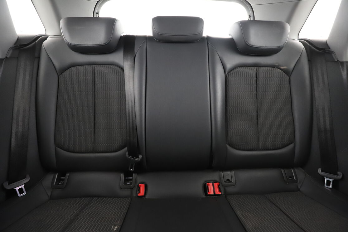 Audi A3 Sportback 35 TFSI COD S Tronic 7 — photo 14