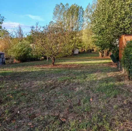 Terrain 1200 m²