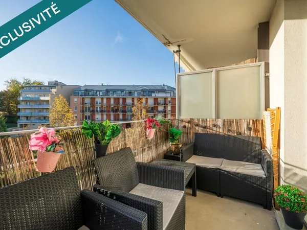 T2 avec terrasse, parking et piscine à Nancy