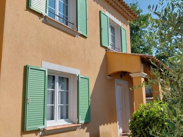 BELLE VILLA , 4 pièces, à Callian