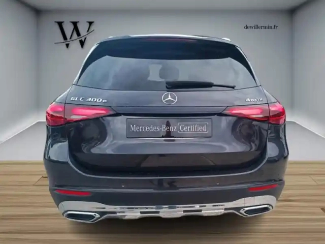 Mercedes Glc 300 e hybrid eq 4matic bus — photo 4