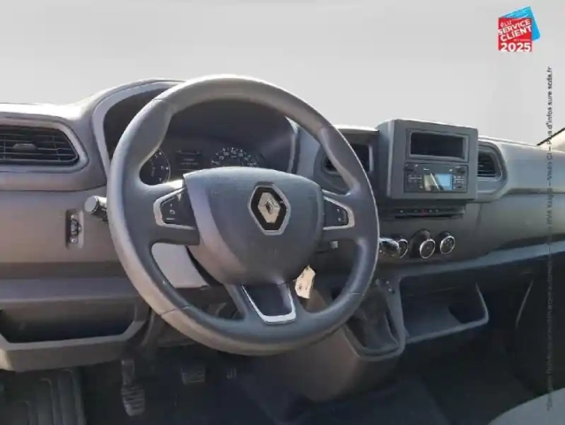 Renault Master fg f3500 l2h2 2.3 blue dci 135ch confort euro6 — photo 12