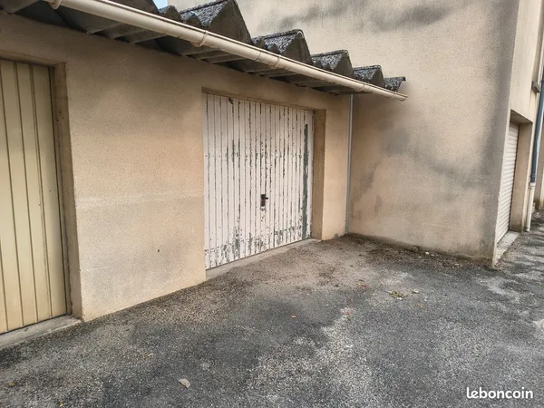 Box garage 27m²